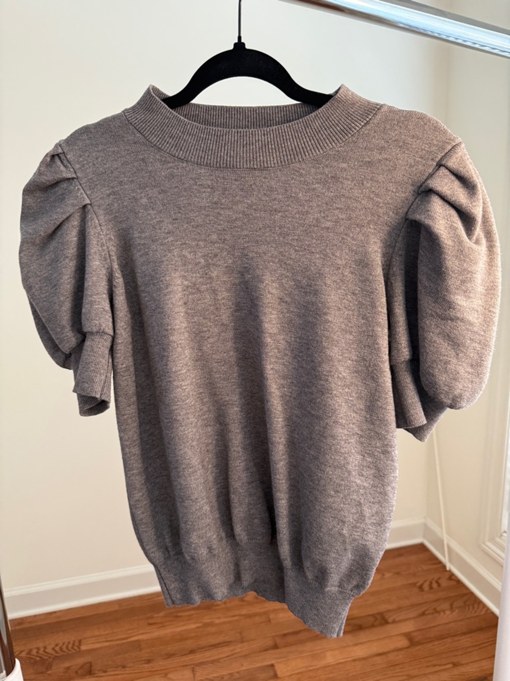 Gray Puff Sleeve Women's Top